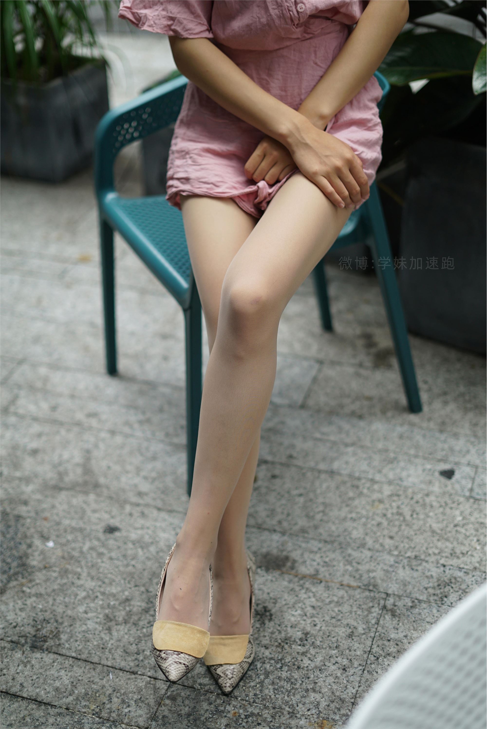 学妹加速跑 XM046《敏儿粉粉嫩嫩》